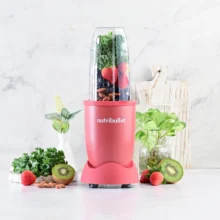 NutriBullet Pro 900 blender med kraftig motor og kompakt design for enkel tilberedning av smoothier.