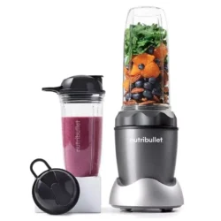 NutriBullet Pro 1200 blender med kraftig motor og kompakt design, ideell for å lage smoothier og proteinshakes.