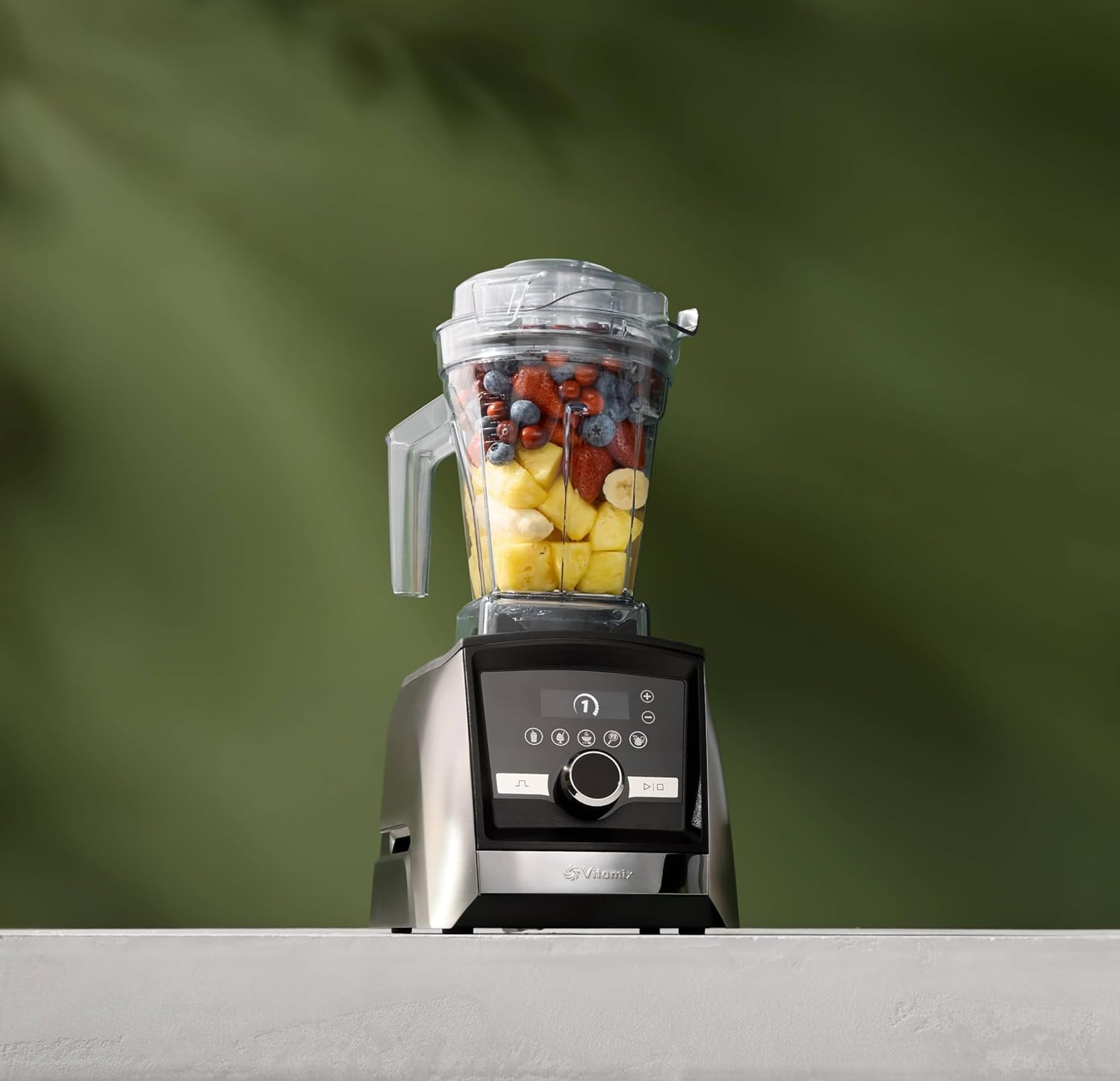 Vitamix A3500 blender med digital touchskjerm, kraftig motor, og elegant design for profesjonell blending.