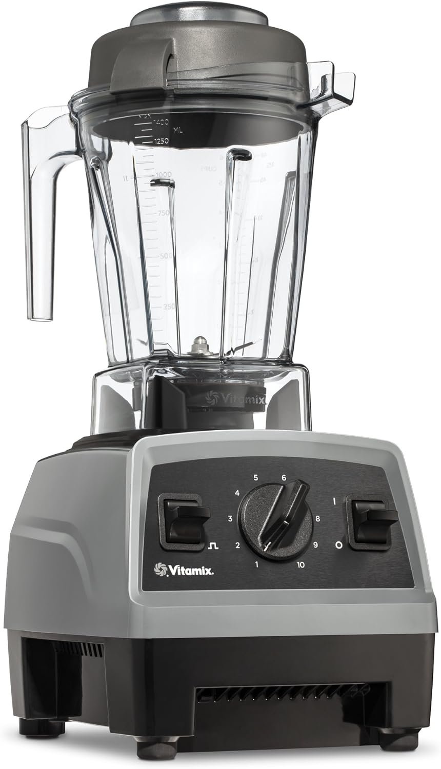 Vitamix E310 Explorian blender i grått, med 48 oz. beholder og justerbar hastighetskontroll for enkel blending av smoothies og supper.